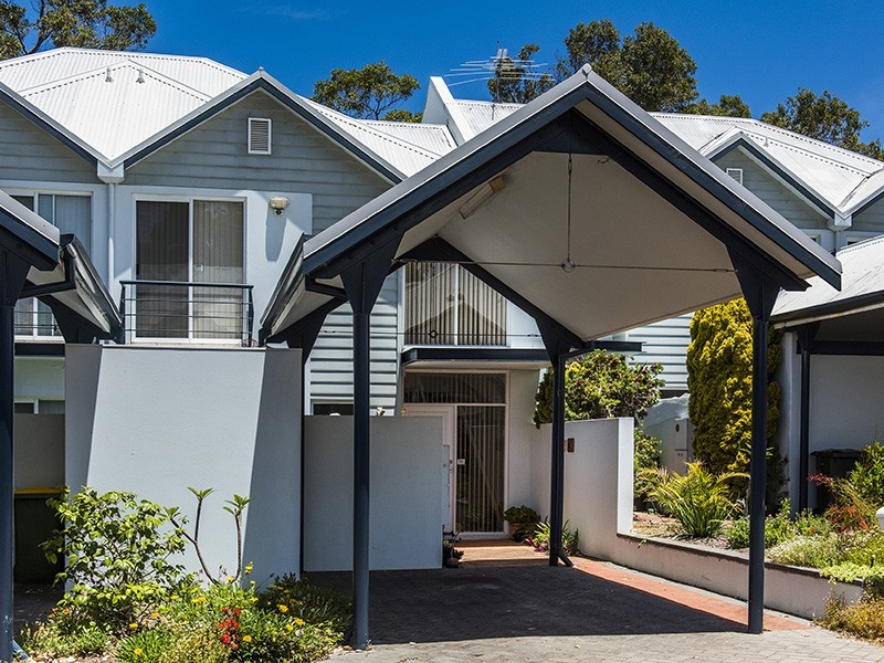 2/2 Marina Quay Drive, Erskine WA 6210