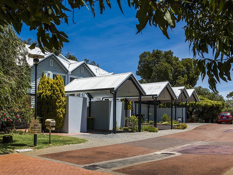 2/2 Marina Quay Drive, Erskine WA 6210