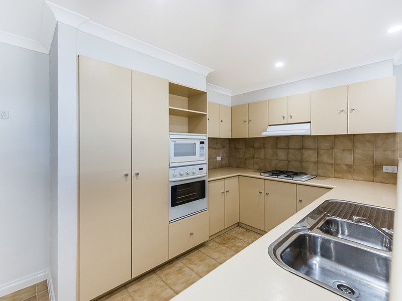 2/2 Marina Quay Drive, Erskine WA 6210