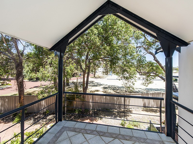 2/2 Marina Quay Drive, Erskine WA 6210