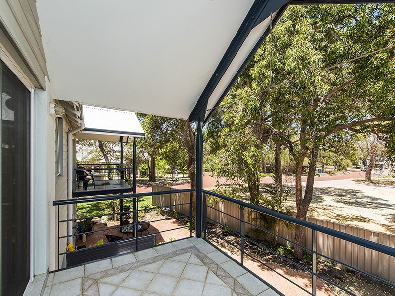 2/2 Marina Quay Drive, Erskine WA 6210