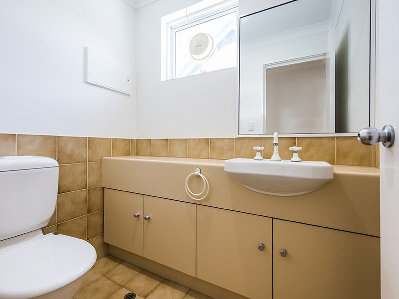 2/2 Marina Quay Drive, Erskine WA 6210