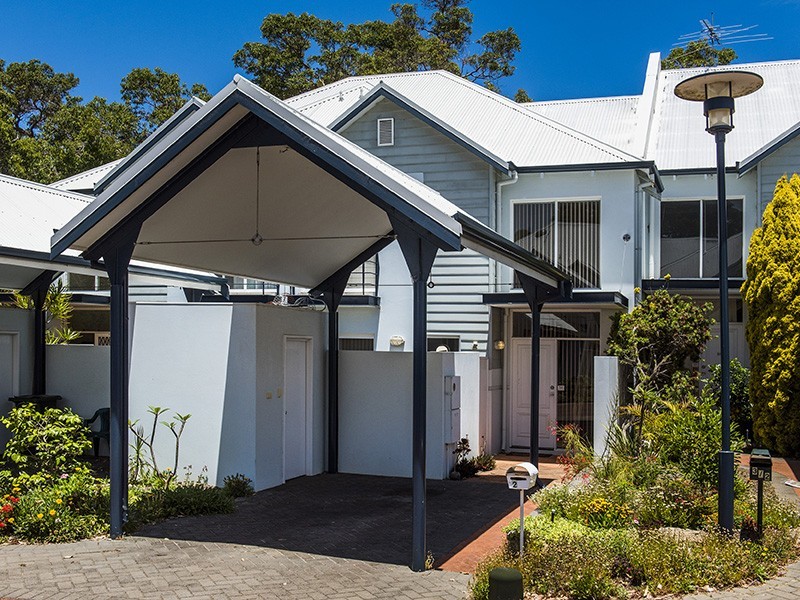 2/2 Marina Quay Drive, Erskine WA 6210