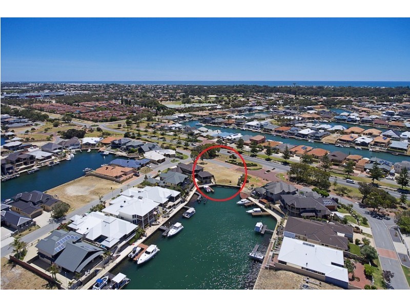 25 Nyari Court, Halls Head WA 6210