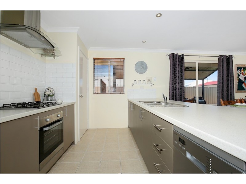 8 Pytheas Approach, Dudley Park WA 6210