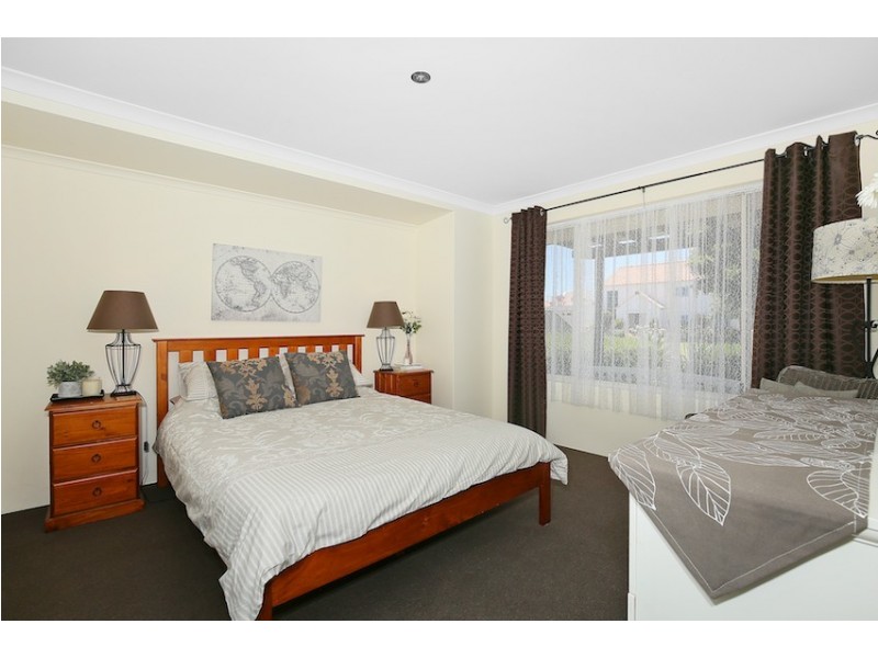 8 Pytheas Approach, Dudley Park WA 6210