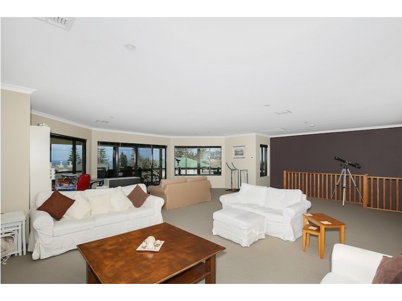 19 Indiana Parade, Singleton WA 6175