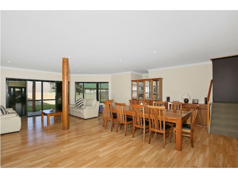 19 Indiana Parade, Singleton WA 6175