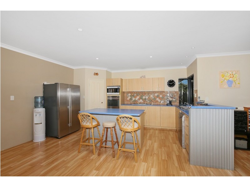 19 Indiana Parade, Singleton WA 6175