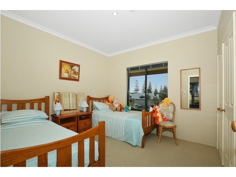 19 Indiana Parade, Singleton WA 6175