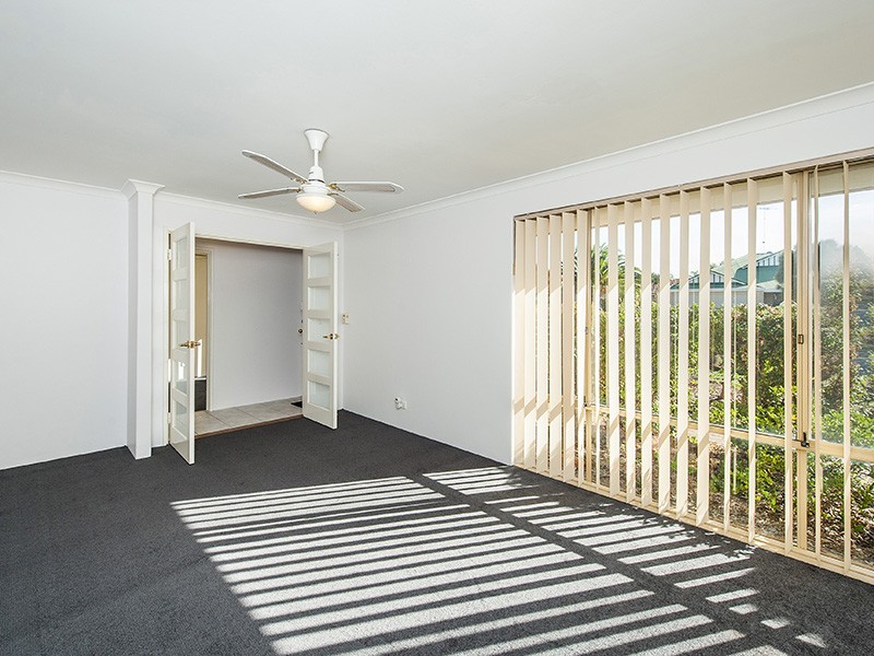 22 Elderberry Circle, Halls Head WA 6210