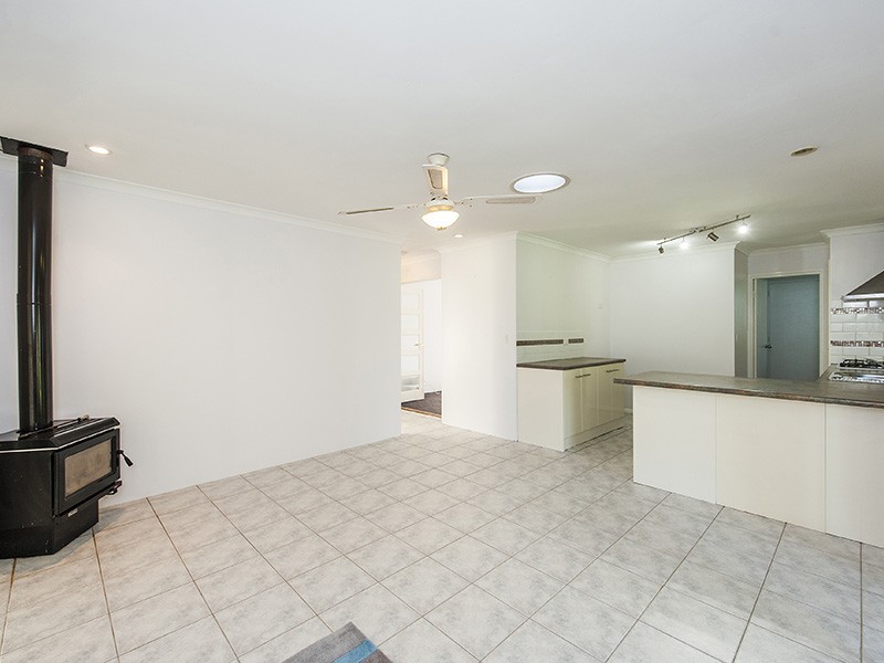 22 Elderberry Circle, Halls Head WA 6210