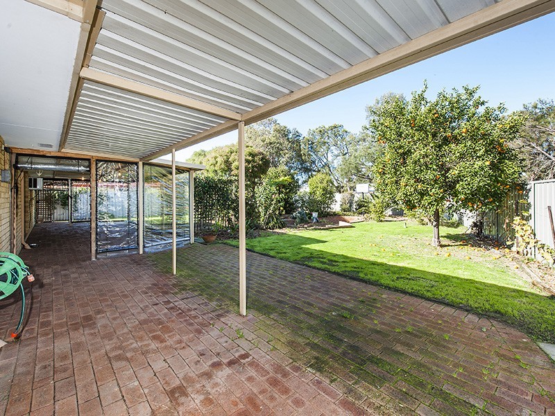 22 Elderberry Circle, Halls Head WA 6210