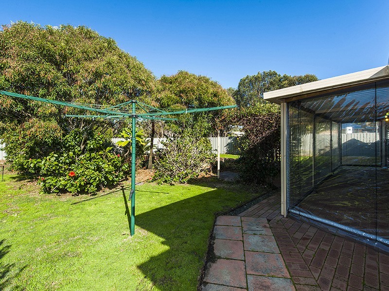 22 Elderberry Circle, Halls Head WA 6210