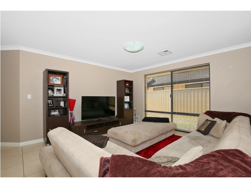 47 Yindana Boulevard, Lakelands WA 6180