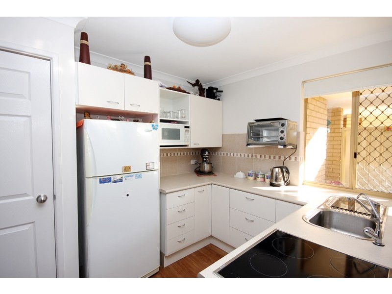 2/25 Tuckey Street, Mandurah WA 6210