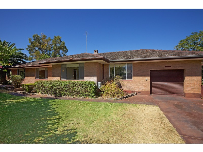22 Comet Street, Dudley Park WA 6210