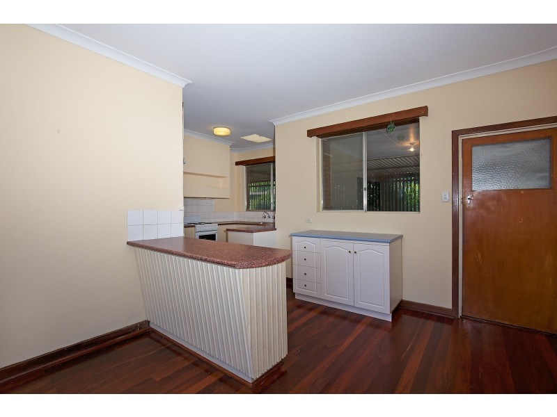 22 Comet Street, Dudley Park WA 6210