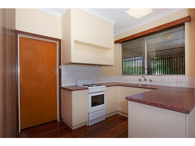 22 Comet Street, Dudley Park WA 6210