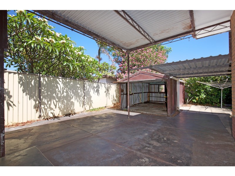 22 Comet Street, Dudley Park WA 6210