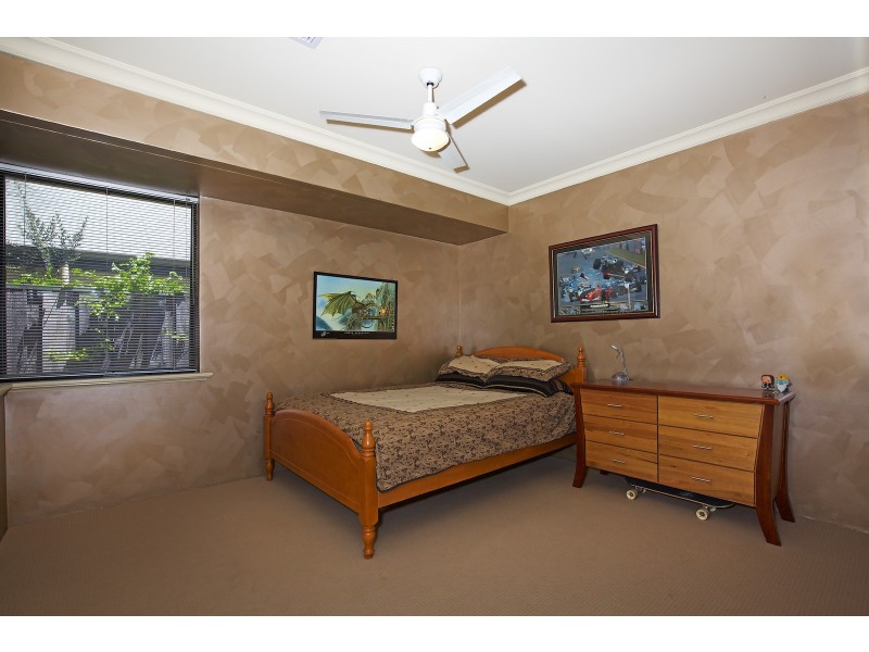 13 Mayfair Mews, Meadow Springs WA 6210