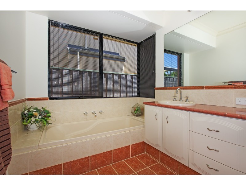 13 Mayfair Mews, Meadow Springs WA 6210