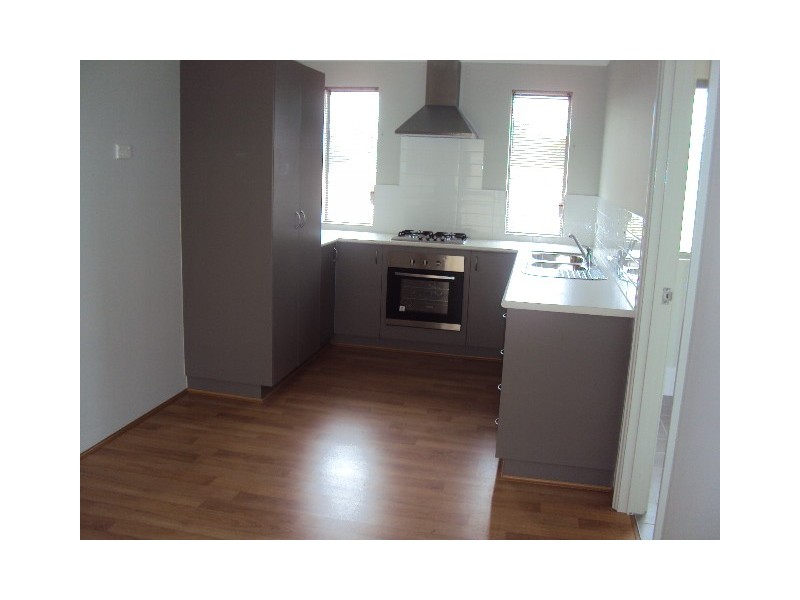 78 Leisure Way, Halls Head WA 6210