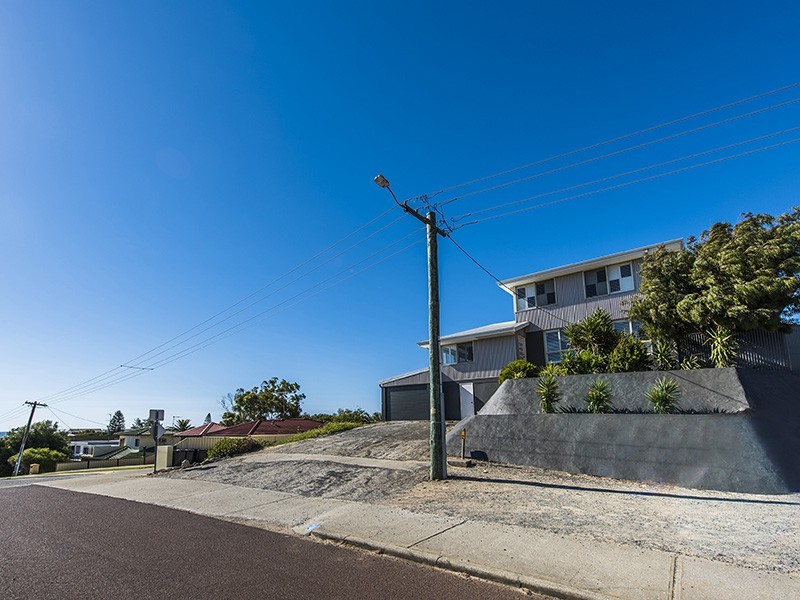 22-24 Acheron Road, San Remo WA 6210