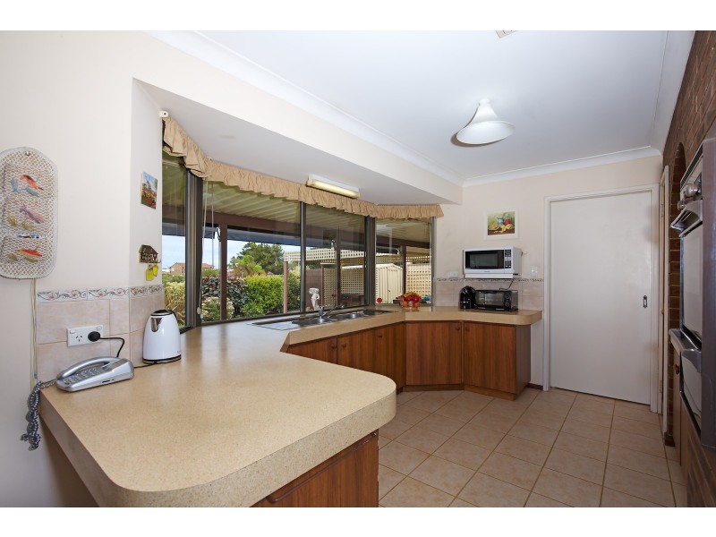 30 Perseus Road, Silver Sands WA 6210