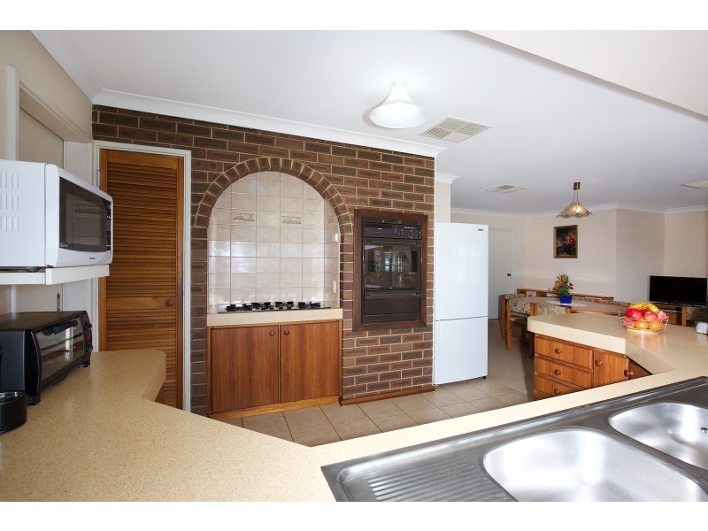 30 Perseus Road, Silver Sands WA 6210