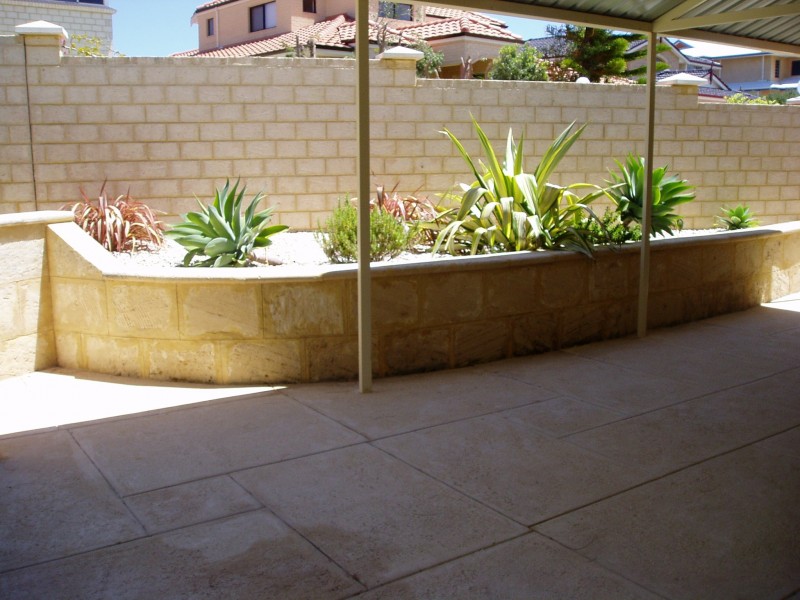 25 Magnetic Sq, Halls Head WA 6210