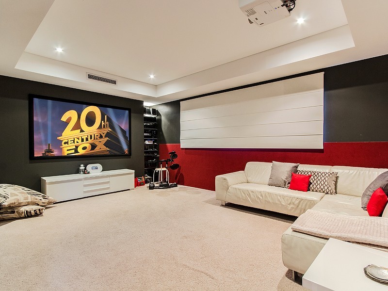 16 Twilight Court, Dudley Park WA 6210