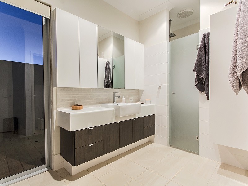 16 Twilight Court, Dudley Park WA 6210