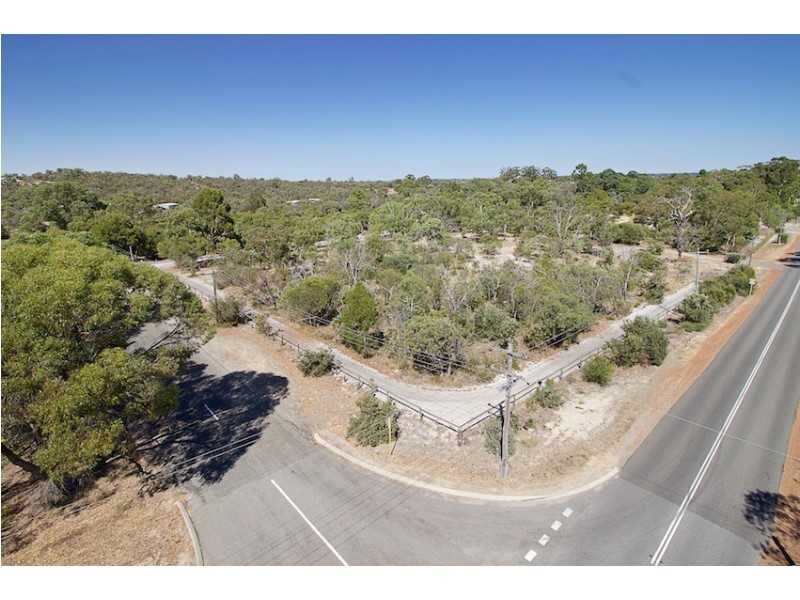 240 Mortimer Rd, Wellard WA 6170