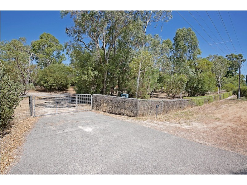 240 Mortimer Rd, Wellard WA 6170