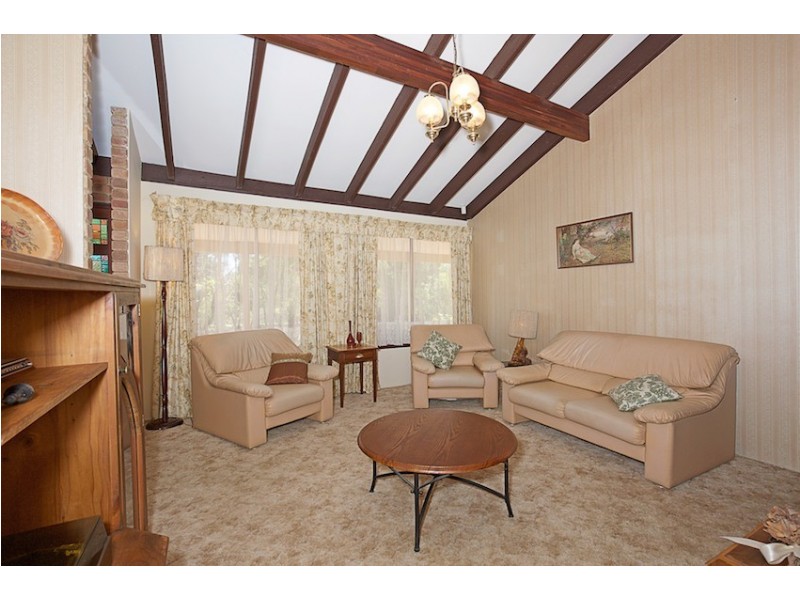 240 Mortimer Rd, Wellard WA 6170