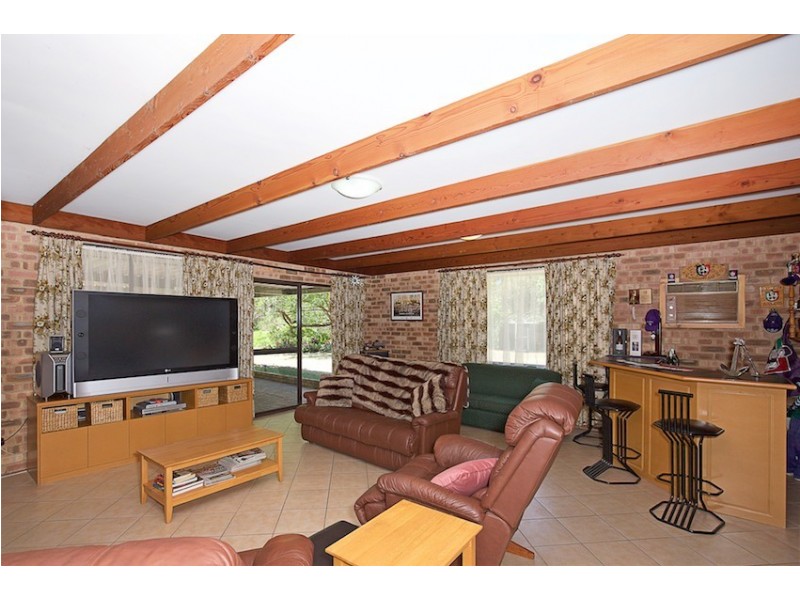 240 Mortimer Rd, Wellard WA 6170