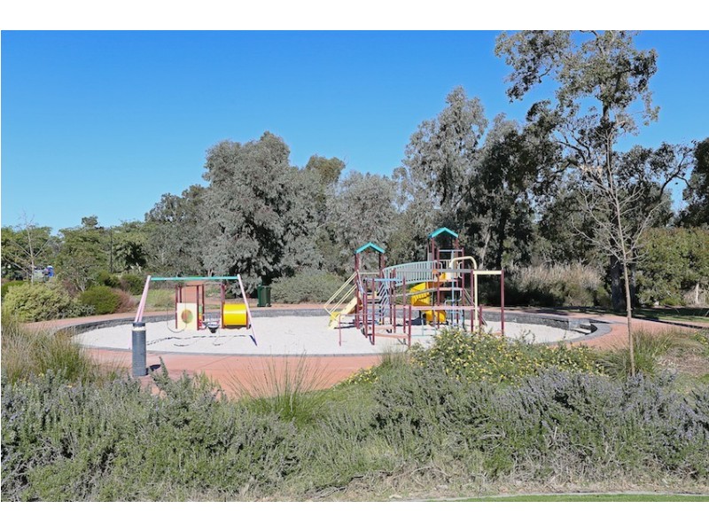 12 Jolly Rambler Blvd, Ravenswood WA 6208