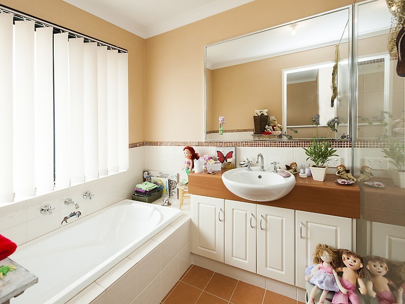 6 Bennett Brook Circle, Greenfields WA 6210