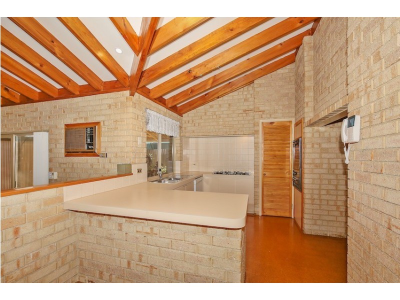 16 Elmore Way, Dudley Park WA 6210