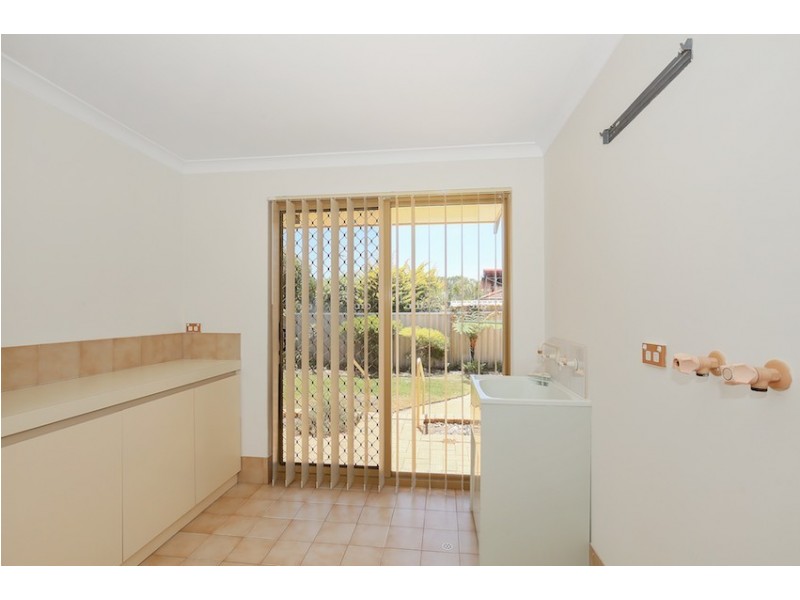 16 Elmore Way, Dudley Park WA 6210