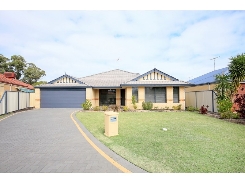 2 Capilano Court, Meadow Springs WA 6210