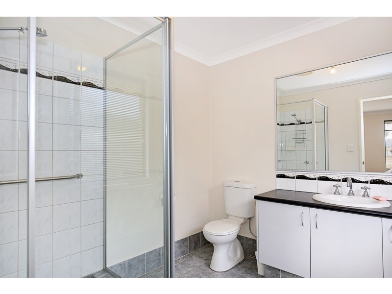2 Capilano Court, Meadow Springs WA 6210