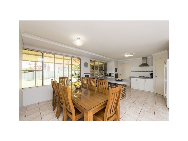 16 Rainbow Way, Dawesville WA 6211