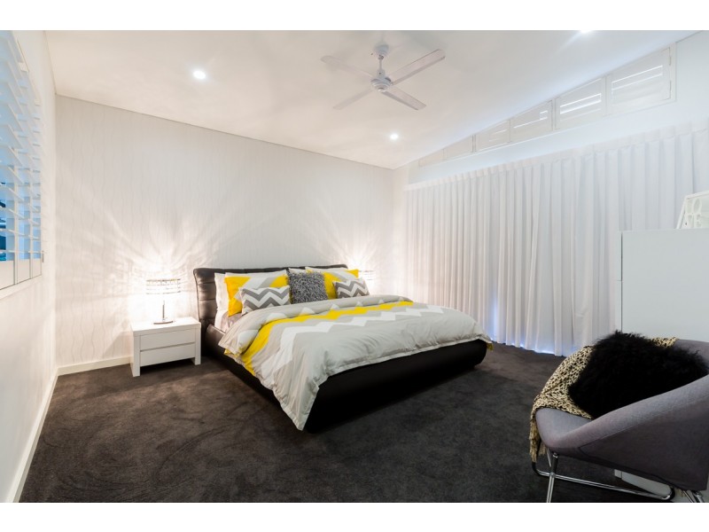 9 Buttercup Parkway, Halls Head WA 6210