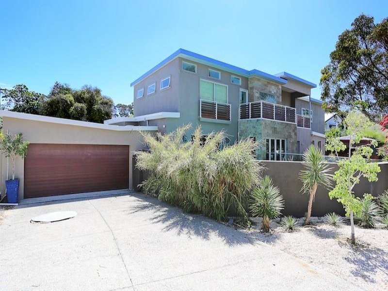 2 Allan Place, Halls Head WA 6210