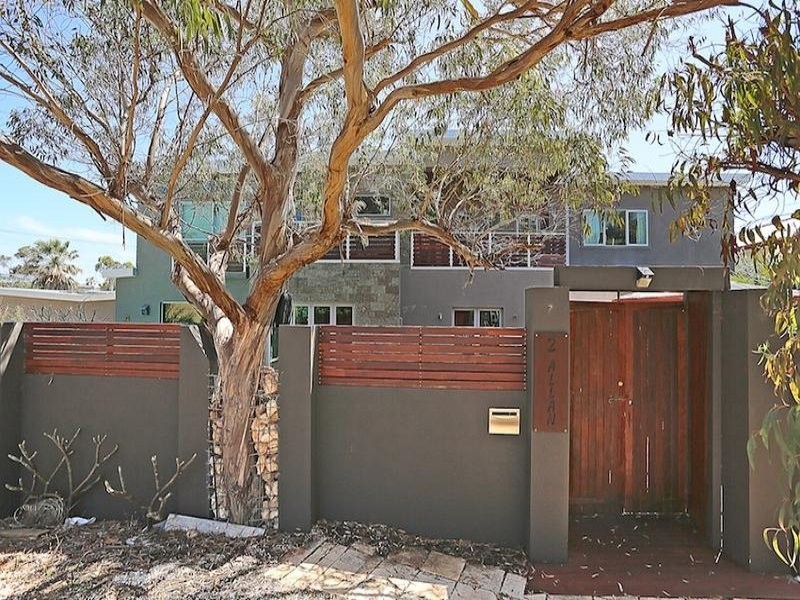2 Allan Place, Halls Head WA 6210