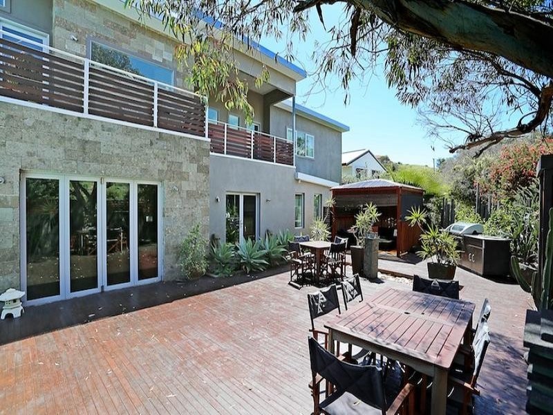 2 Allan Place, Halls Head WA 6210