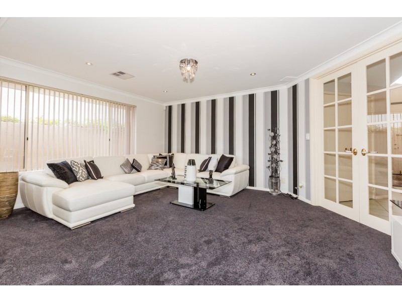 10 De Grey Close, Dudley Park WA 6210