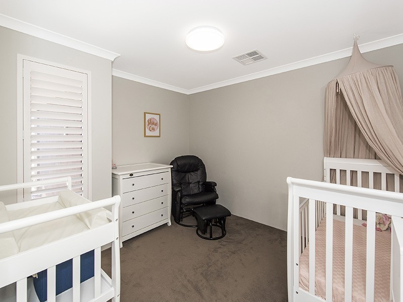 43 Solandri Turn, Halls Head WA 6210